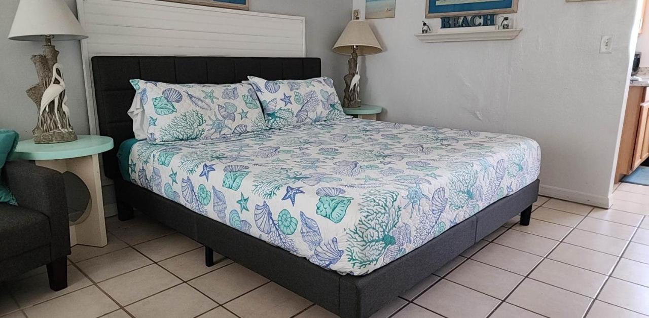 Turquoise Beach Retreat~King Bed~Дейтона-Біч Екстер'єр фото